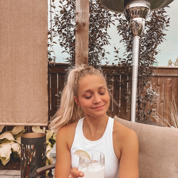 Meet your Posher, Brianna - Picture 1 of 1